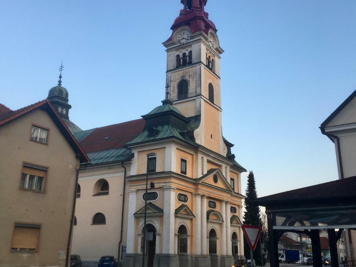 Cozy, Bright And Affordable Single Studio - Free Parking Ljubljana Bagian luar foto